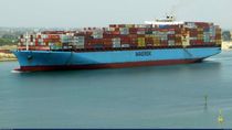 El Maersk Sana, de bandera singapurense y con capacidad para transportar hasta 8.450 TEU (unidades equivalentes a contenedores de 20 pies).