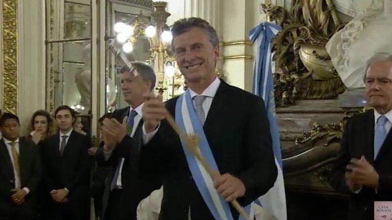 A la Argentina la construimos todos juntos, le dijo Macri a la multitud que copó la Plaza de Mayo
