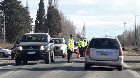 Alertó que llevaba pasajeros sospechosos y sus compañeros lo escoltaron para cuidarlo