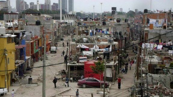 Aseguran que casi la mitad de los niños de Argentina son pobres