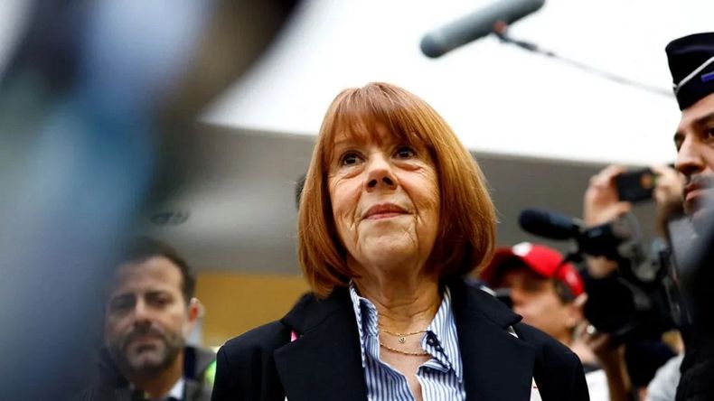 Gisèle Pelicot dio una entrevista de tres horas en Francia. | LMCipolletti.com Gisèle Pelicot dio una entrevista de tres horas en Francia.