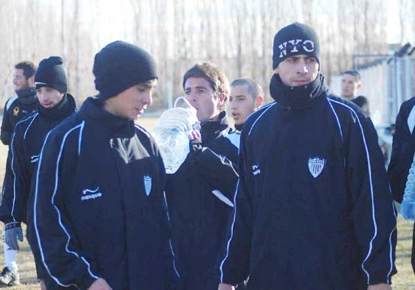 Tratan de cerrar el cuadrangular