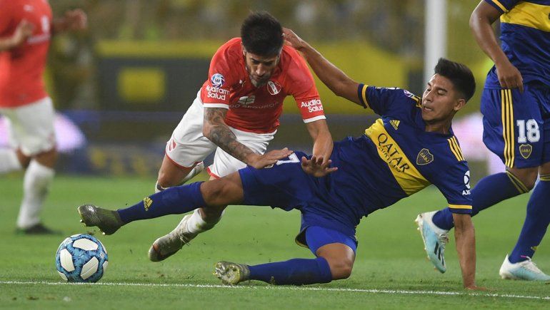 Boca no pudo con Independiente en La Bombonera y se alejó de River