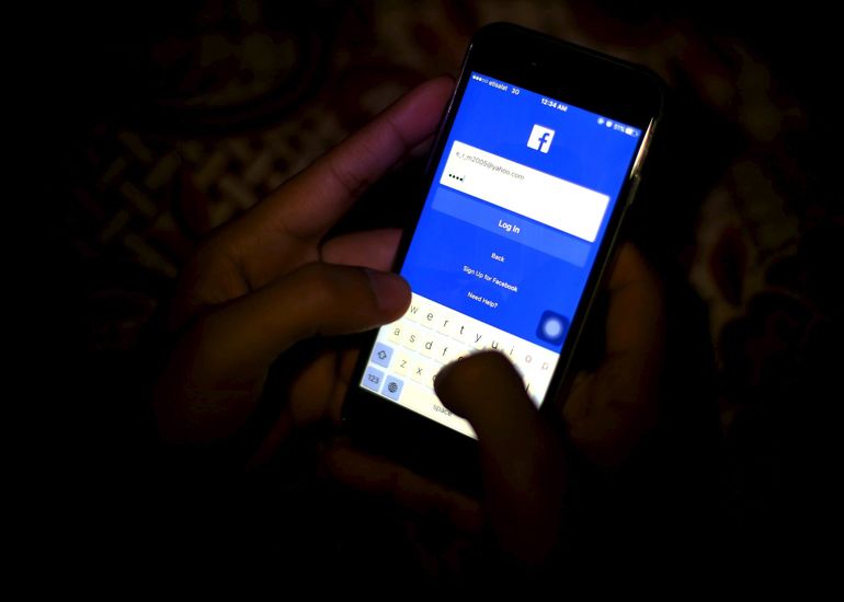 Un vecino de General Conesa denunció a su ex por difundir información personal por redes sociales. La Justicia de Paz impuso medidas de resguardo que debe cumplir la mujer. Un vecino de General Conesa denunció a su ex por difundir información personal por redes sociales. La Justicia de Paz impuso medidas de resguardo que debe cumplir la mujer.