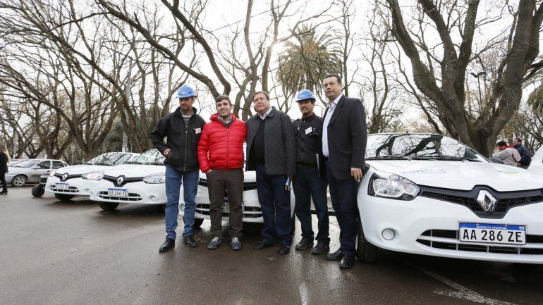 Weretilneck entregó 14 nuevos vehículos para ARSA
