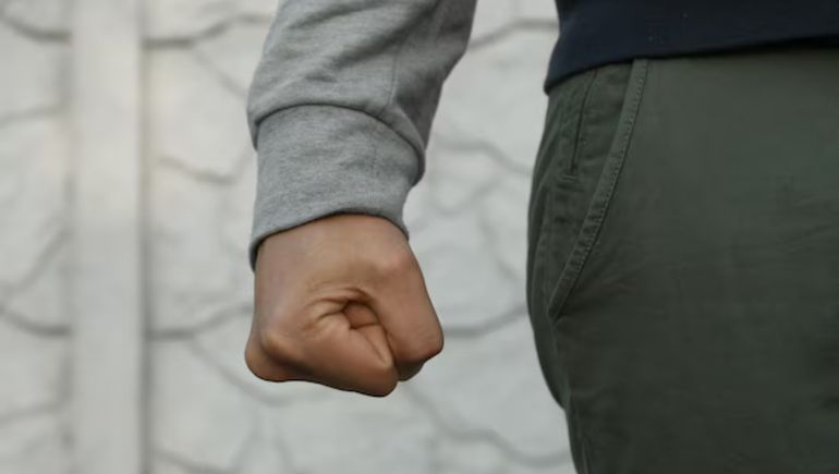 La agresión del padre contra el alumno terminó con una denuncia policial.