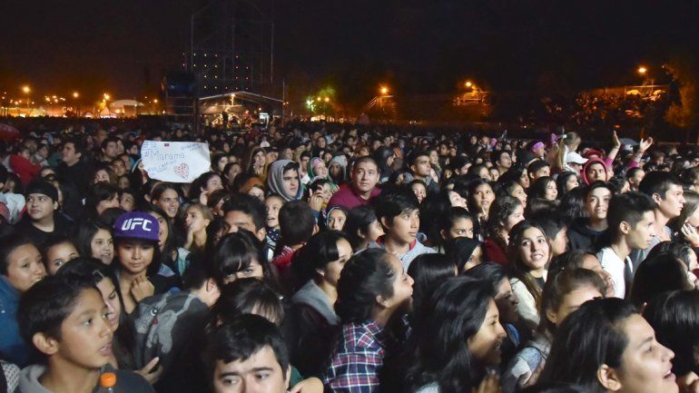 El costo total para la organización de la Fiesta fue de $300 millones, mientras que los ingresos apenas superaron los $20 millones, lo que deja un saldo negativo de $280 millones. El costo total para la organización de la Fiesta fue de $300 millones, mientras que los ingresos apenas superaron los $20 millones, lo que deja un saldo negativo de $280 millones.