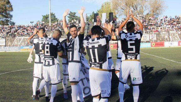 Gastón Valente llegó a la quinta amarilla y no viaja mañana a Sunchales.