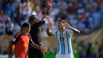 Enzo Fernández habló sobre su expulsión en el Mundial.