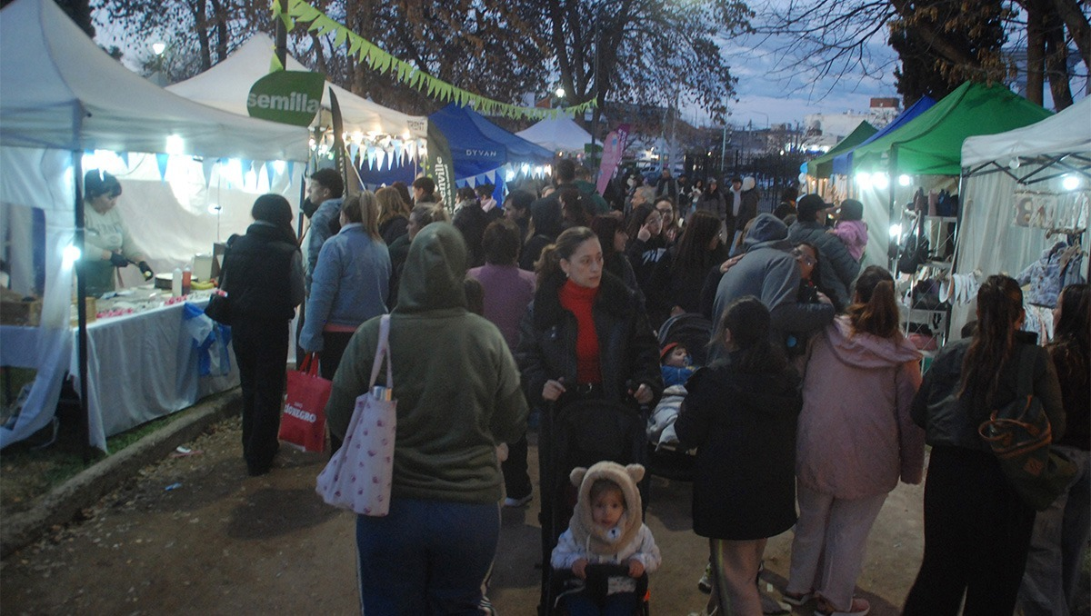 La Feria Semilla celebra una nueva edición en Cipolletti. Este sábado estuvo a pleno en el Parque Rosauer.