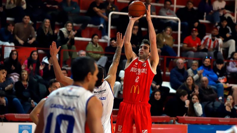 Pérfora, el Rojo, Español y Pacífico pasaron la escoba en la Liga Federal de básquet | LMCipolletti.com Pérfora, el Rojo, Español y Pacífico pasaron la escoba en la Liga Federal de básquet