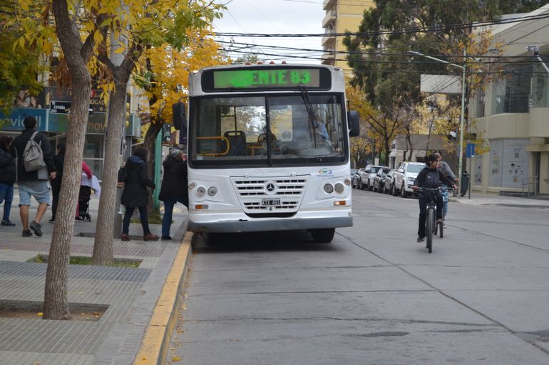 El actual servicio de transporte urbano de pasajeros está a cargo de la empresa Pehuenche.