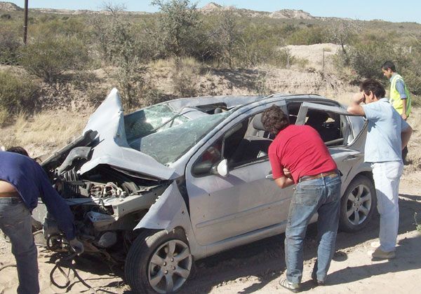 Murió en vuelco el hijo del titular de CGT Río Negro