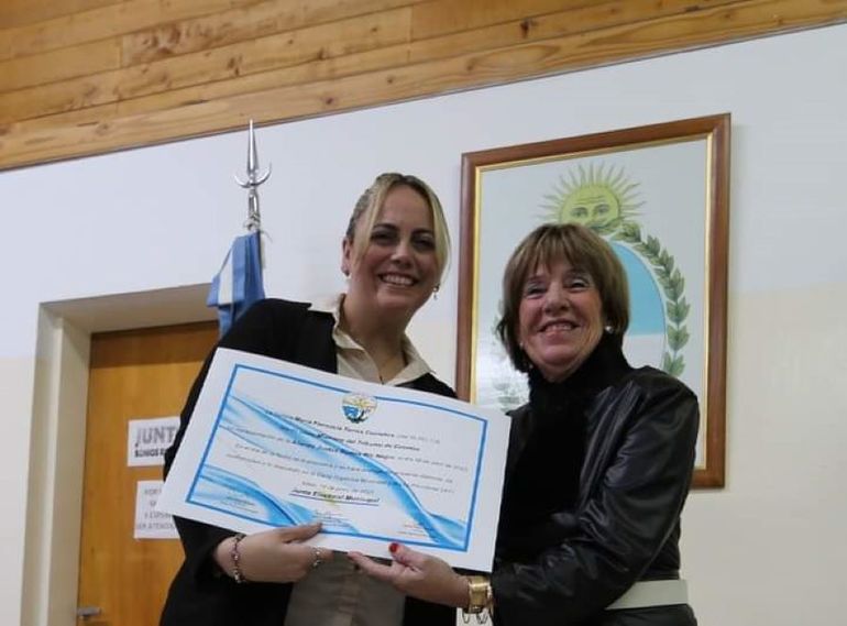 No alcanzó a asumir y ya la amenazaron: Cerrá el ort... o te lo cerramos