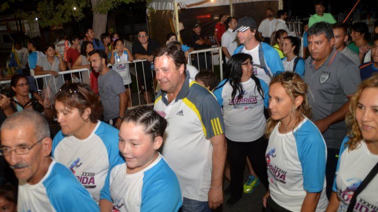 Una fiesta: mirá todo el color de la  33ª Corrida de Cipolletti