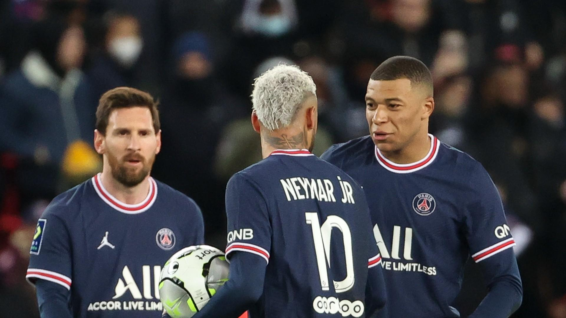 El PSG visita al Lille y aseguran que Mbappé está harto de los latinos