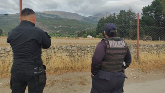 El Bolsón: fueron a jugar al fútbol y encontraron un cuerpo