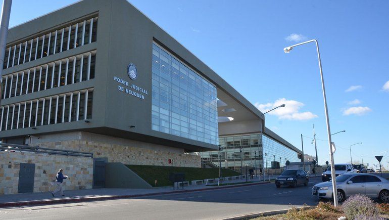 Violó a 3 niños que dejaron a su cuidado y pasará 10 años en prisión