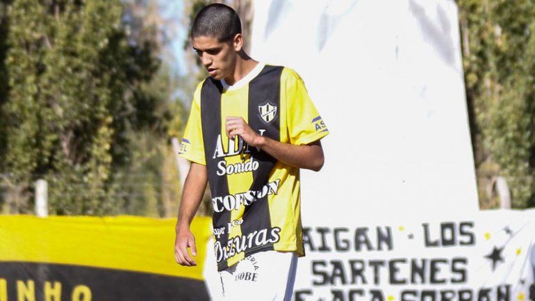 Maracacinho es local en Cipolletti.