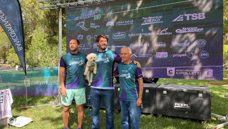 La presentación de la 39° Corrida Ciudad de Cipolletti se desarrolló en el Parque Rosauer.
