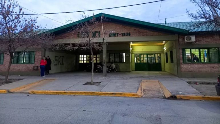El colegio que hoy contó con presencia policial. Un mensaje que alteró la jornada.