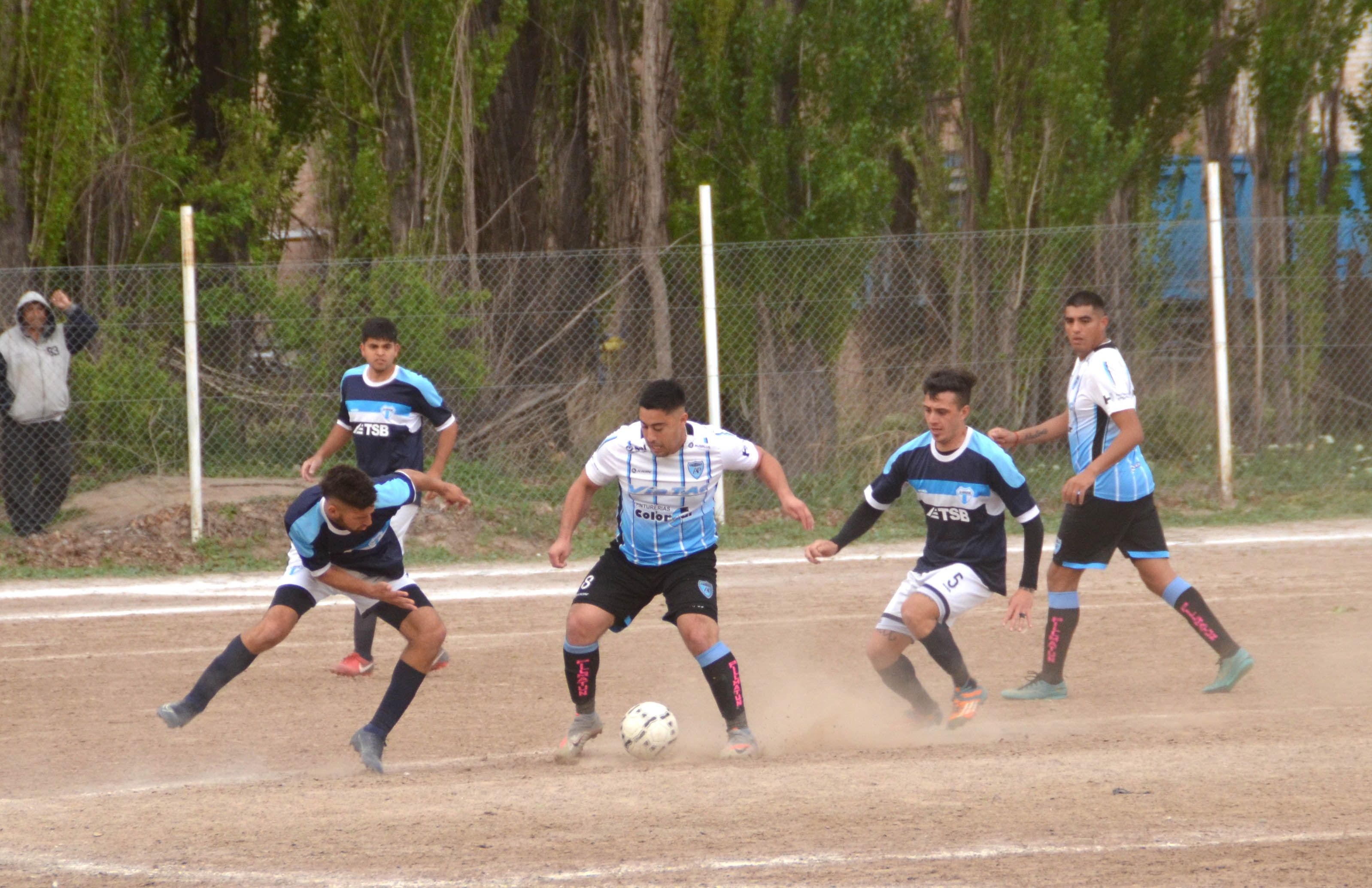 La Amistad y Pillmatun salen a hacer valer la localía