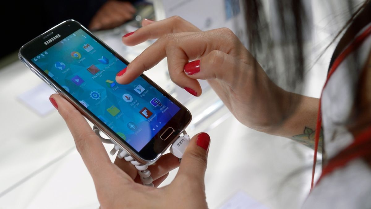 Caída histórica: por qué se venden cada vez menos celulares