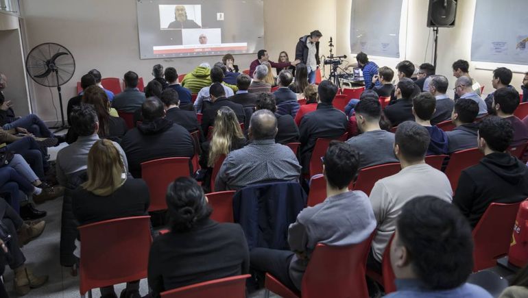 Unos 180 funcionarios se capacitaron en herramientas diditales.