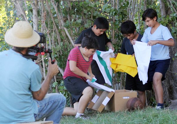 Retratan cuentos de fútbol de Soriano