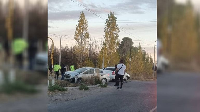 El violento choque ocurrió en Ruta 65 y el acceso Guemes de ALLEN.&nbsp;