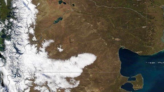 Desde el espacio: así se ve la capa de nieve que cubre a Río Negro