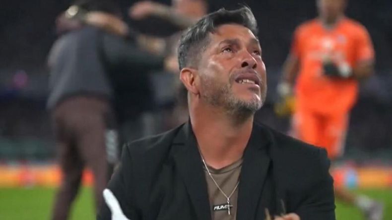 La emotiva frase del DT de Platense tras conseguir el histórico título en el Torneo Apertura