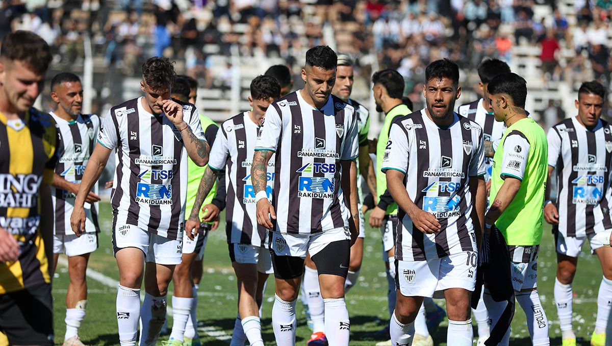 Cipolletti quedó fuera de competencia y comienza a definir qué pasará con su plantel.