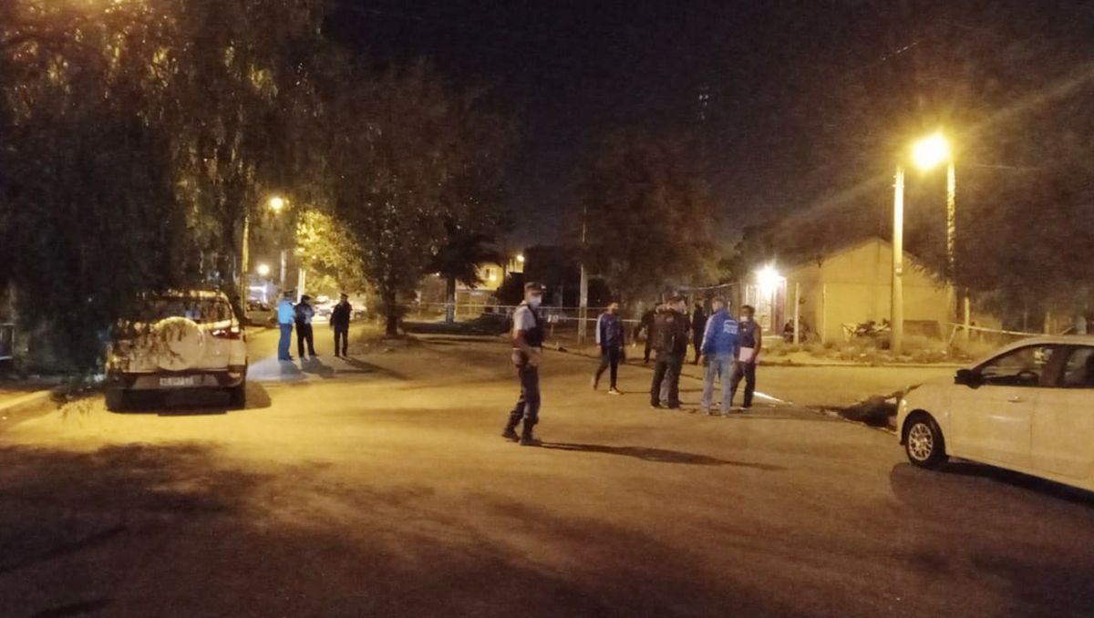 Asesinaron a un joven de una puñalada en el pecho en Neuquén