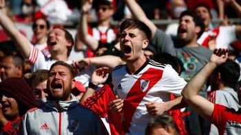 ¿Vuelve el alcohol al Más Monumental? La particular propuesta que analiza River para sus partidos | LMCipolletti.com ¿Vuelve el alcohol al Más Monumental? La particular propuesta que analiza River para sus partidos