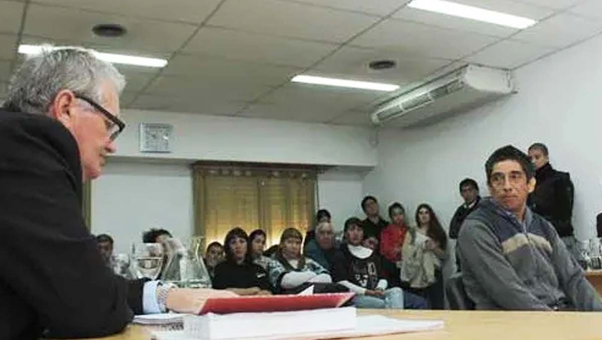 Quién es el preso que se cortó la tobillera y se fugó en Cipolletti
