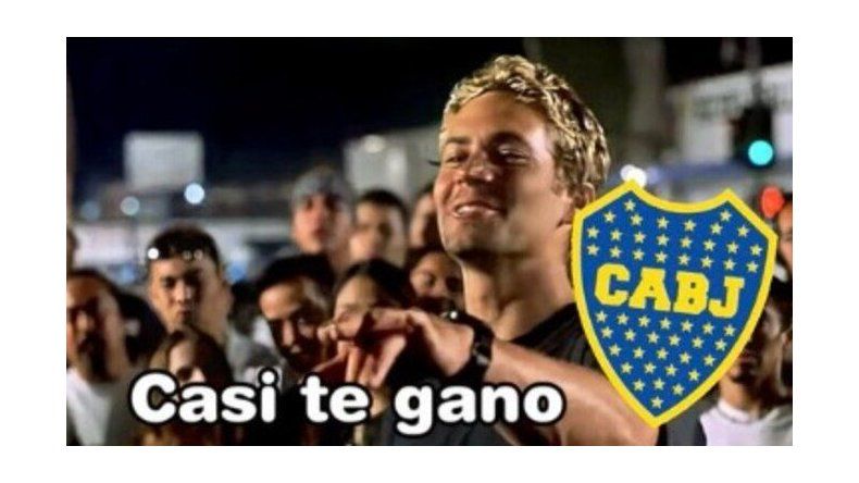Boca lo volvió a perder sobre la hora y las redes estallaron.