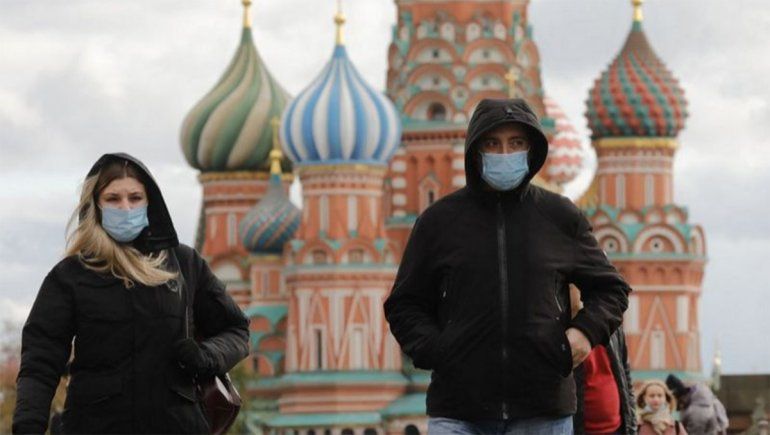 Alarma en Rusia por un récord de muertos por COVID