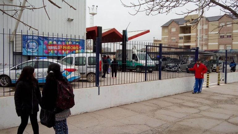Un hombre murió mientras compraba en un reconocido supermercado