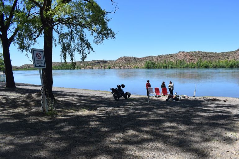 El inicio del sábado 6 registró temperaturas cálidas en la zona de la Isla Jordán, Cipolletti. 