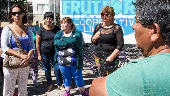 Se quedaron sin trabajo, pero quieren impedir que vacíen el empaque.