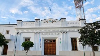 Las negociaciones paritarias en el Municipio de Allen concluyeron con un aumento del 35,52 por ciento, a aplicar en dos cuotas. Se consiguió superar la inflación reciente por un margen más que considerable.