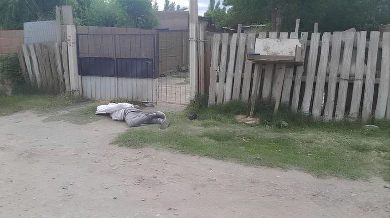 Javier Alejandro González fue detenido cerca del comercio en el que irrumpió armado junto a un cómplice que alcanzó a escapar.