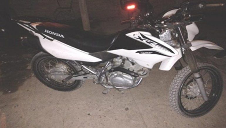 Desarticularon dos kioscos narco y secuestraron una moto robada en Cipolletti