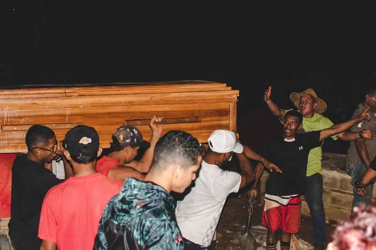 Venezuela: colapsó una mina de oro ilegal murieron 12 personas asfixiadas