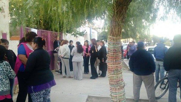 Municipales paralizan actividades en apoyo a las víctimas de abuso