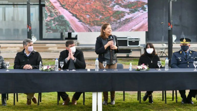 Firman convenio para poner en marcha la obra de la Subcomisar&iacute;a del DVN&nbsp;