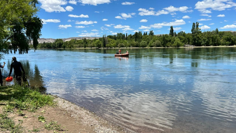 Leandro De Oro fue encontrado sin vida en el río Negro sobre Paso Córdoba. | LMCipolletti.com Leandro De Oro fue encontrado sin vida en el río Negro sobre Paso Córdoba.