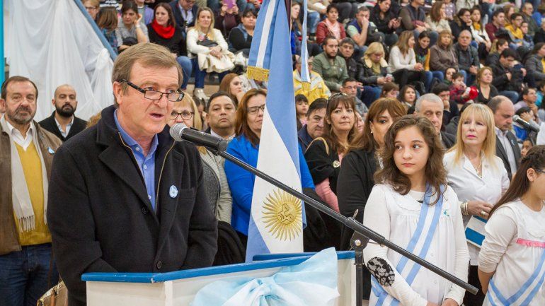 Mirá todo el color del acto de promesa a la bandera en el Estadio Municipal