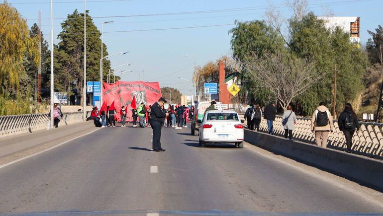 Las organizaciones sociales estarán este lunes en los punetes carreteros. Foto: archivo LMC